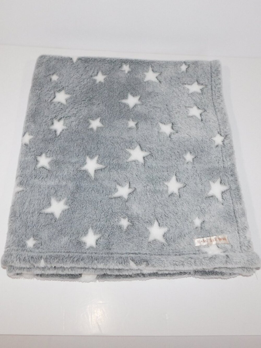 Blankets & Beyond Gray White Stars Plush Fleece Baby Blanket 27" x 31"